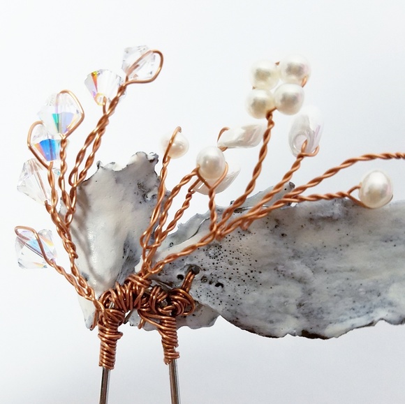 Beautiful flower headpiece hook pearls and cristal - Picture 4 of 4